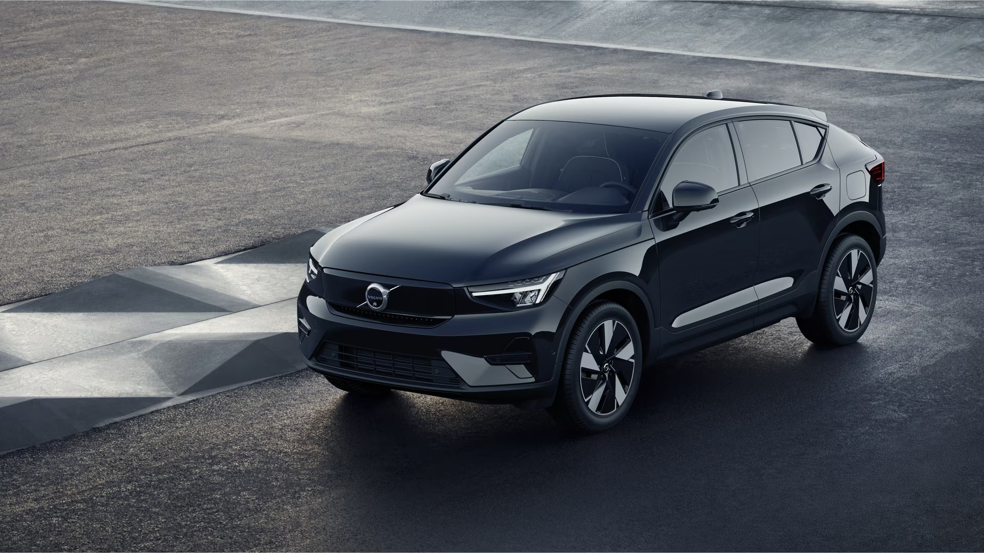 Volvo EC40 Onyx black