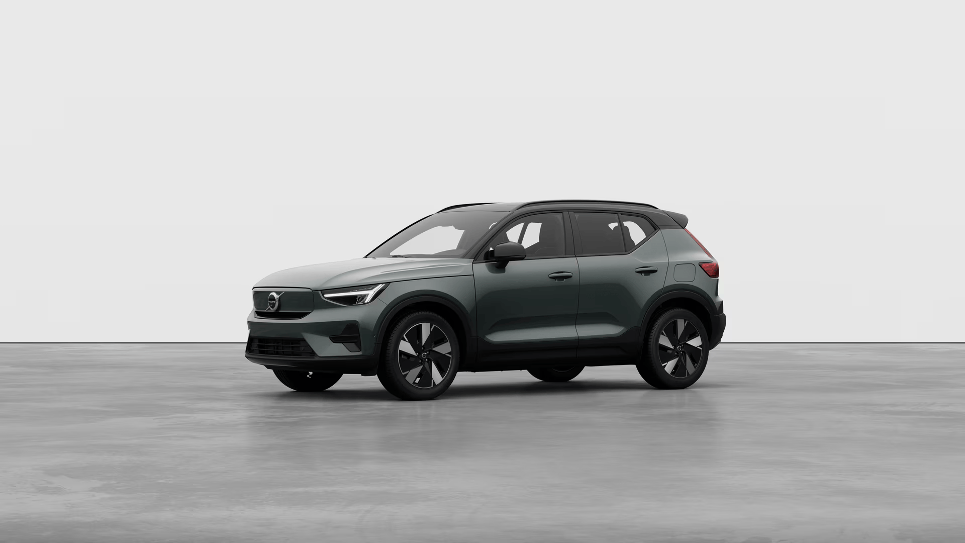 Volvo EX40 Forest Lake