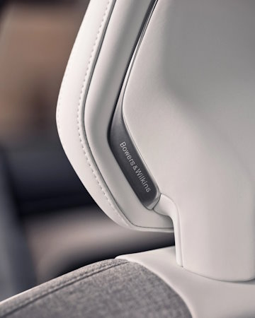 Volvo EX90 Luidsprekers In Hoofdsteunen